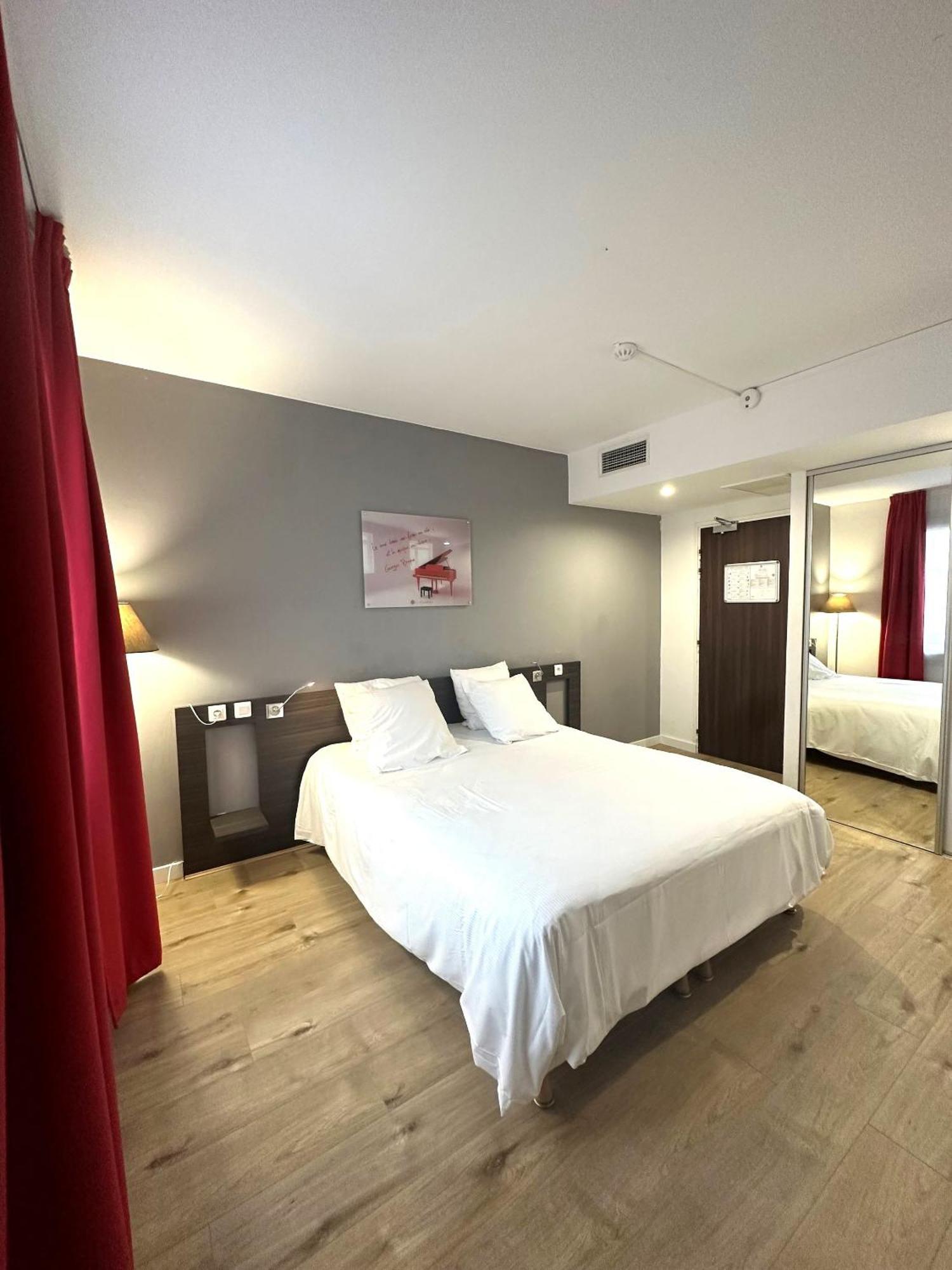 Hotel Le Cousture Тулуза Екстер'єр фото